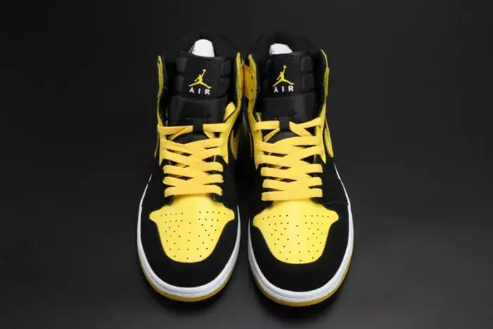 Comfortable 9813 Air Jordan 1 Retro Mid 'New Love 554724-035 