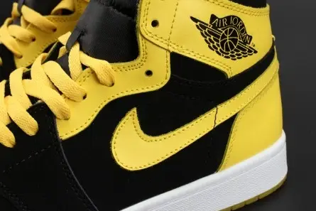 Comfortable 9813 Air Jordan 1 Retro Mid 'New Love 554724-035 