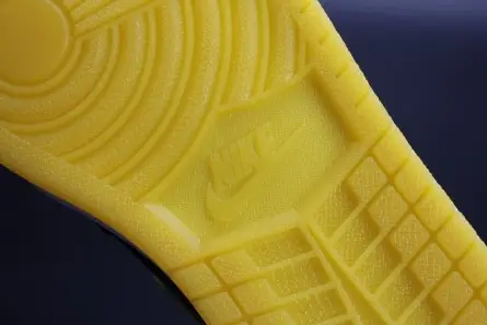 Comfortable 9813 Air Jordan 1 Retro Mid 'New Love 554724-035 