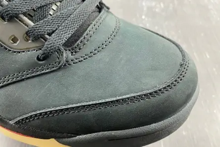 Compact 1902 Jordan 5 Retro Gore-Tex Off-Noir DR0092-001 