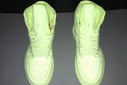 Compact 5434 Air Jordan 1 WMNS “Barely Volt” AH7389-700  DAA67