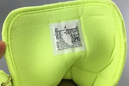 Compact 5434 Air Jordan 1 WMNS “Barely Volt” AH7389-700 