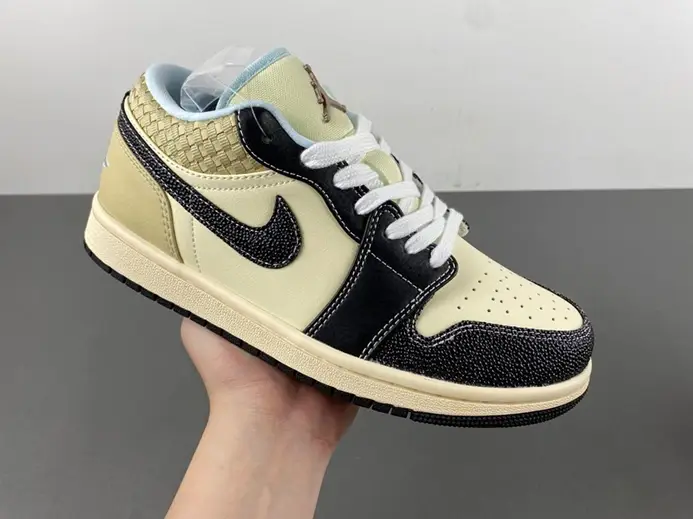 Compact 8506 Jordan 1 Low SE Coconut Milk Black Muslin HQ3437-101 