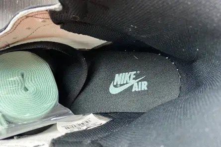 Compact 8759 Air Jordan 1 Retro High OG NRG 