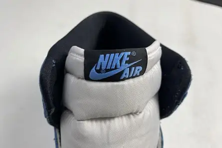 Cozy 3655 Air Jordan 1 High OG University Blue 555088-134 