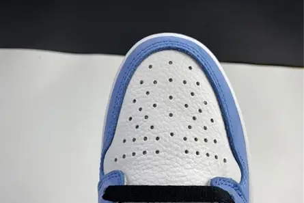 Cozy 3655 Air Jordan 1 High OG University Blue 555088-134 