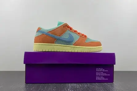 Cozy 6906 Nike SB Dunk Low Orange Emerald Rise  DV5429-800 