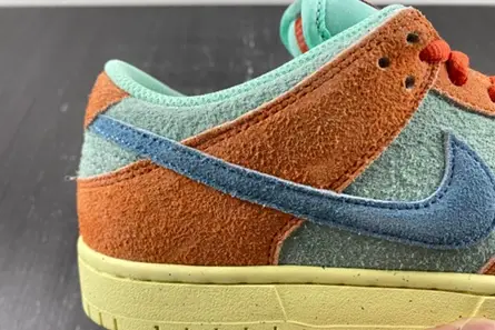 Cozy 6906 Nike SB Dunk Low Orange Emerald Rise  DV5429-800 