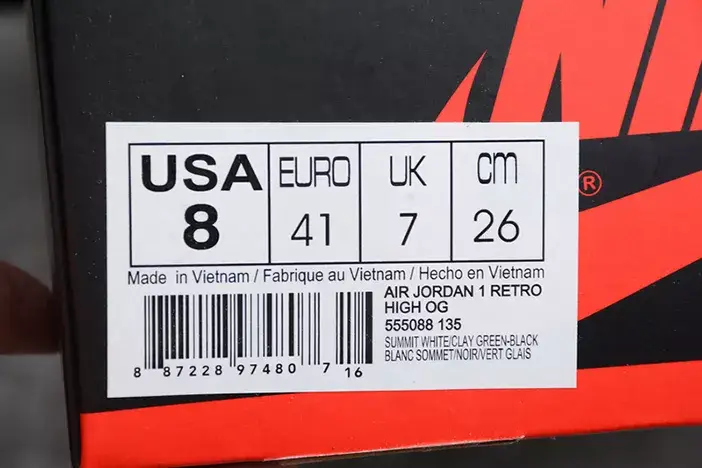 Cozy 7967 Air Jordan 1 Retro "Clay Green" 555088-135 