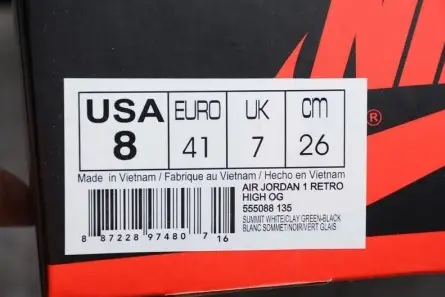 Cozy 7967 Air Jordan 1 Retro "Clay Green" 555088-135 