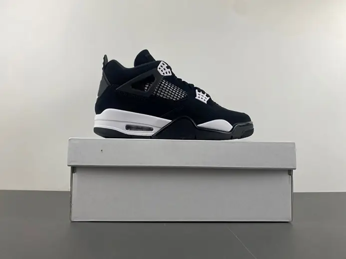 DailyWear 5800 AIR JORDAN 4 RETRO 'WHITE THUNDER' FQ8138-001  BDB792