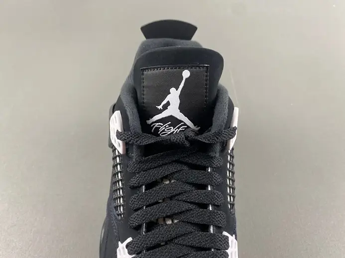 DailyWear 5800 AIR JORDAN 4 RETRO 'WHITE THUNDER' FQ8138-001 