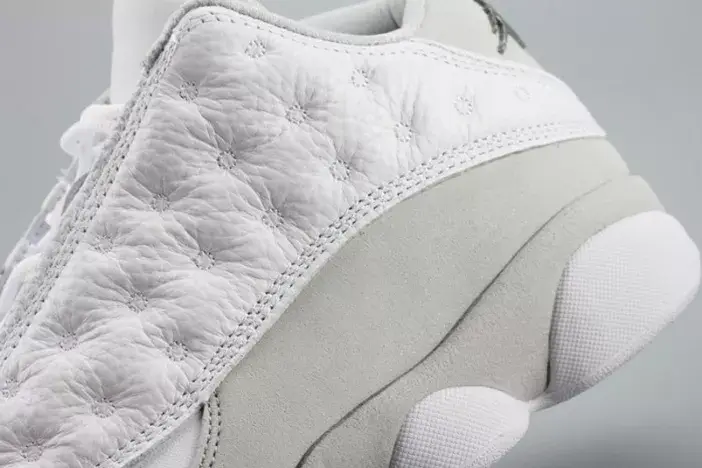 Durable 9097 Jordan 13 Retro Low Pure Platinum 310810-100 
