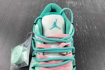 Efficient 7049 Jordan 1 Low DC0774-132 