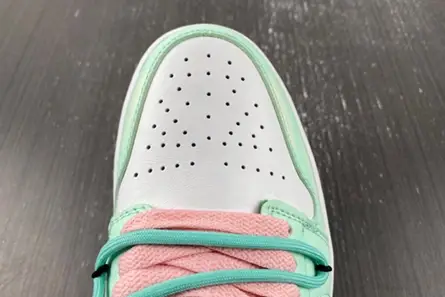 Efficient 7049 Jordan 1 Low DC0774-132 