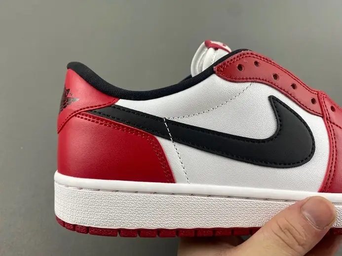 Efficient 7607 Jordan 1 Retro Low Chicago  705329-600 