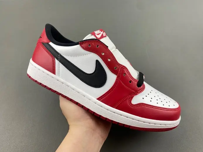 Efficient 7607 Jordan 1 Retro Low Chicago  705329-600 