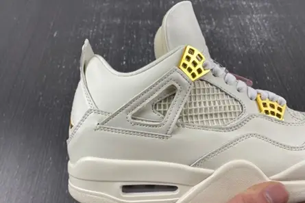 Elegant 3679 Jordan 4 Retro AQ9129-003 