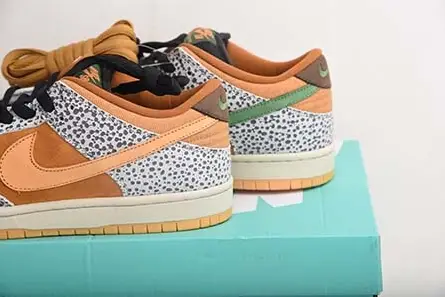 EyeCatching 1500 Nike SB Dunk Low “Safari” CD2563-002 