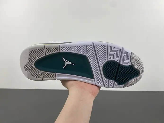 Fashionable 1704 Air Jordan 4 “Oxidized Green” FQ8138-103 