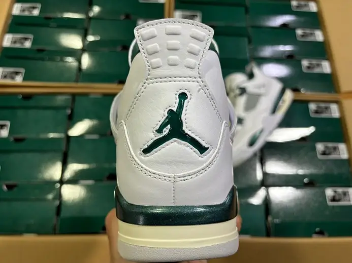 Fashionable 1704 Air Jordan 4 “Oxidized Green” FQ8138-103 