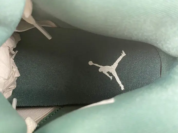 Fashionable 1704 Air Jordan 4 “Oxidized Green” FQ8138-103 