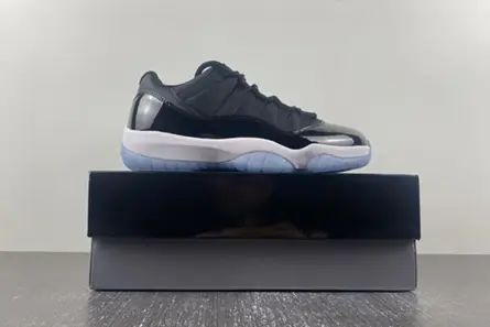 Fashionable 2688 Air Jordan 11 low “Space Jam”  FV5104-004  BBCF516