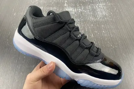 Fashionable 2688 Air Jordan 11 low “Space Jam”  FV5104-004 