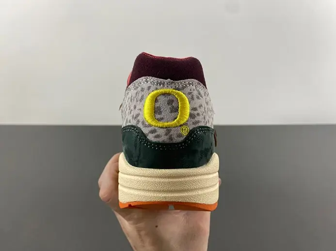 Fashionable 3106 Nike Air Max 1 '87 Luxe University of Oregon PE HQ2639-100  BBBB833