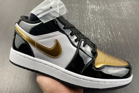 Fashionable 3536 Jordan 1 Low SE Gold Toe (GS)  DR6970-071 