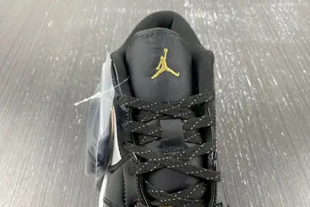 Fashionable 3536 Jordan 1 Low SE Gold Toe (GS)  DR6970-071 