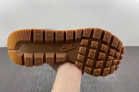 Flexible 3043 Sacai x VaporWaffle DD1875-700  DBDB218