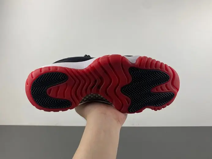 Flexible 7559 Air Jordan 11 WMNS “Bred Velvet” DB5457-061 