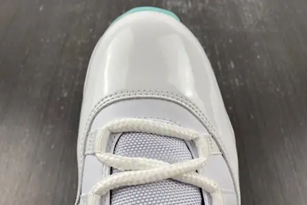 Functional 1922 Air Jordan 11 "Legend Blue 378037-117 
