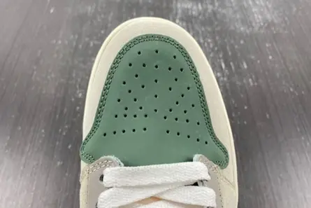 GoAnywhere 1982 Air Jordan 1 Low FD6819-300 