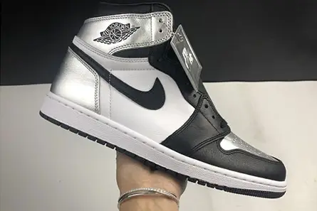 GoodFit 1670 Air Jordan 1 High OG WMNS “Silver Toe” CD0461-001 