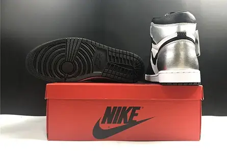 GoodFit 1670 Air Jordan 1 High OG WMNS “Silver Toe” CD0461-001 
