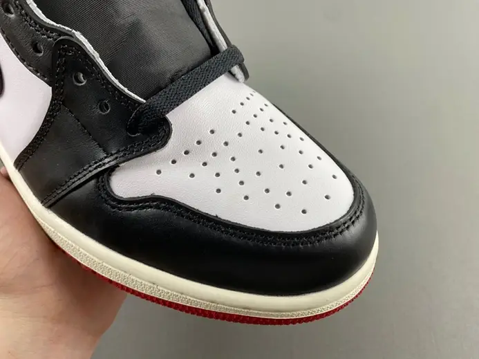GoodFit 1698 Air Jordan 1 High OG “Black Toe Reimagined” DZ5485-106 