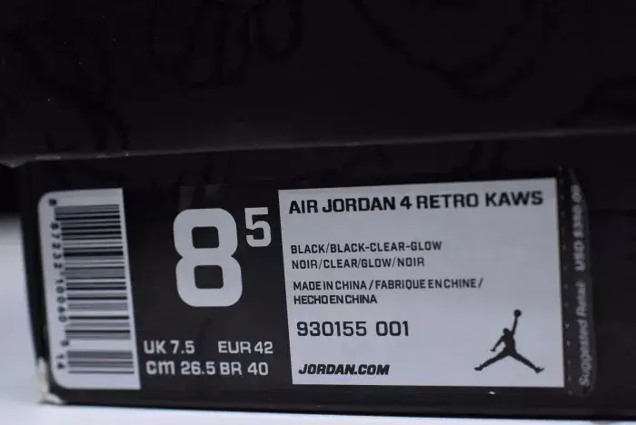 GoodFit 2906 Nike Air Jordan 4 retro kaws black 930155-001 