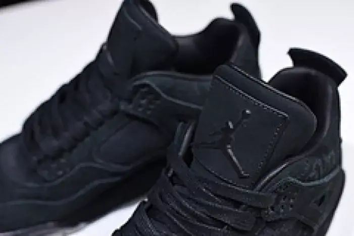GoodFit 2906 Nike Air Jordan 4 retro kaws black 930155-001 