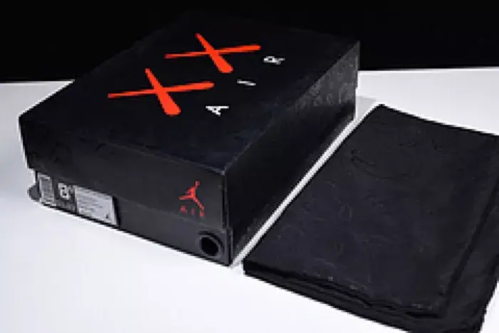 GoodFit 2906 Nike Air Jordan 4 retro kaws black 930155-001 