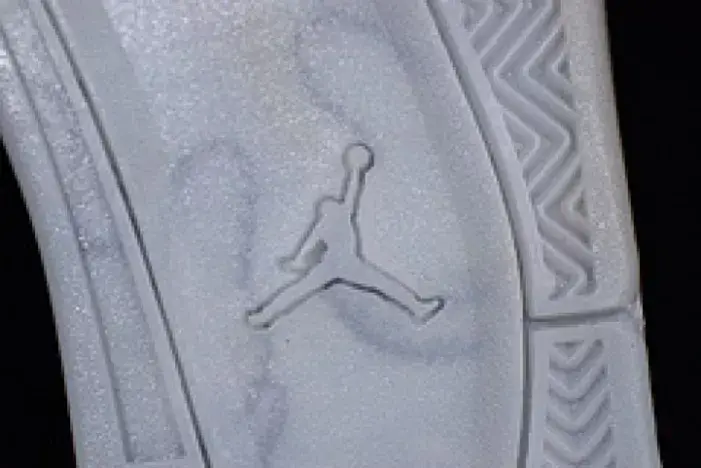 GoodFit 2906 Nike Air Jordan 4 retro kaws black 930155-001 
