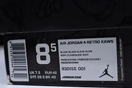GoodFit 2906 Nike Air Jordan 4 retro kaws black 930155-001 