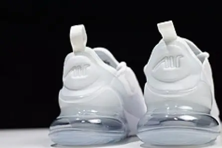 GoodFit 5552 Nike womens Air Max 270 Triple White AH6789 102  FFBCB616