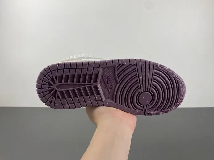 Jordan 1 Low FQ8094-100 Minimalist 3920 