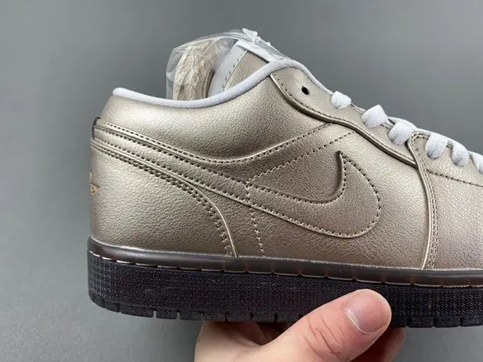 Jordan 1 Low SE Metallic Zinc HQ3529-099 Cozy 3737 