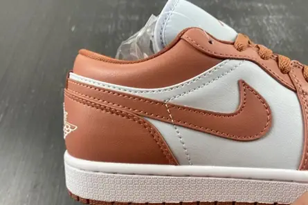 Jordan 1 Low Sky J Orange  DC0774-080 Resilient 4698 