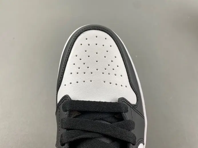 Jordan 1 Mid Black White Iron Grey  DQ8426-001 Minimalist 3933 