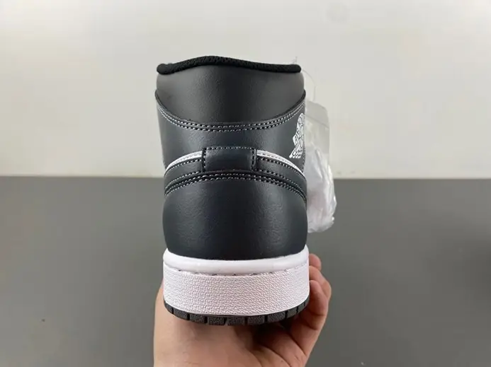 Jordan 1 Mid Black White Iron Grey  DQ8426-001 Minimalist 3933 