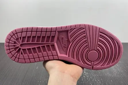 Jordan 1 Mid Valentine's Day (2023)  DQ8423-616 Reliable 6720 